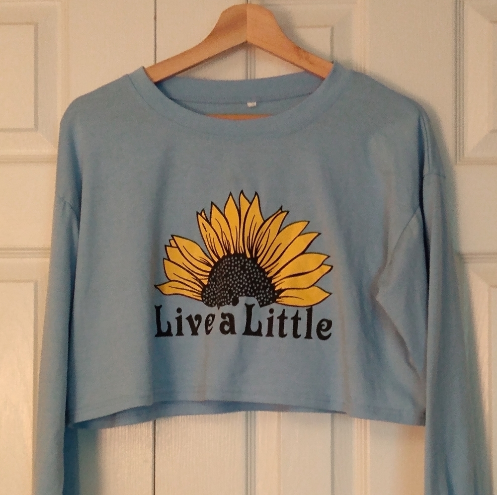 Long sleeve sunflower crop